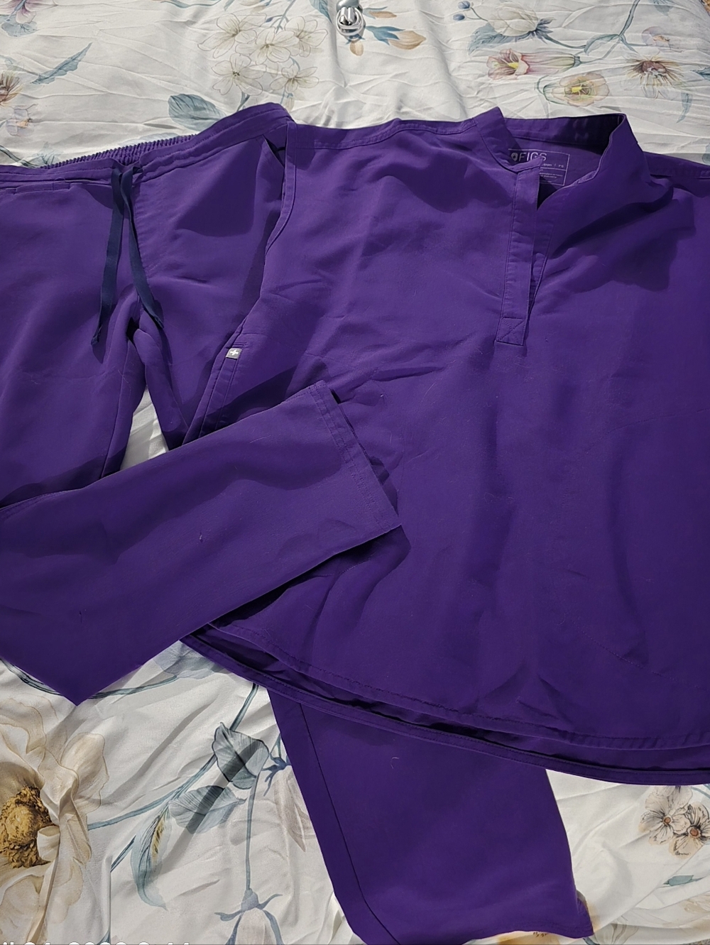FIGS Purple Scrub Top and Pants Set